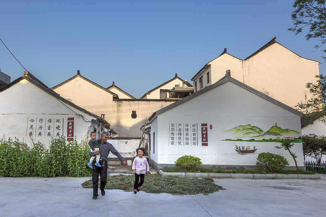 潘岚-美丽乡村.jpg